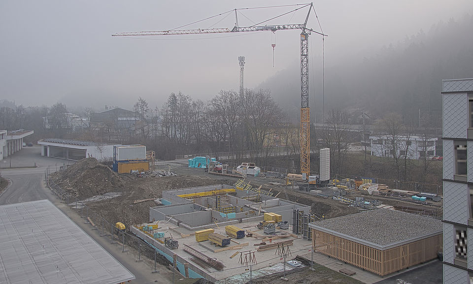 Livebild Baukamera 3 - Webcam 'Gesamtpanorama 4. Bauabschnitt' - Baustelle 'Riverside', Rechte Mürzzeile, 8605 Kapfenberg (ca. 5 Minuteninterval)